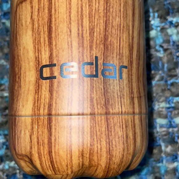 Cedar 17 oz Stainless Steel Water Bottle NWT - Picture 3 of 8